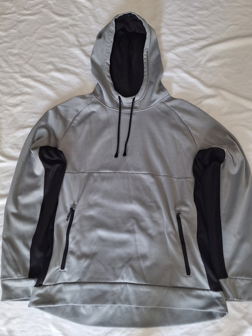 Xersion Grey And Black Train Hoodie With Zipper Pockets L